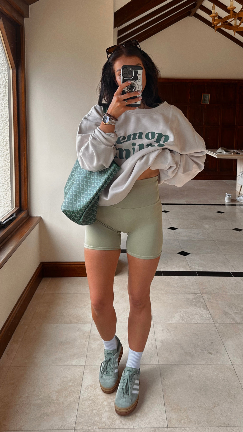 Ultimate Crop Shorts in Apple